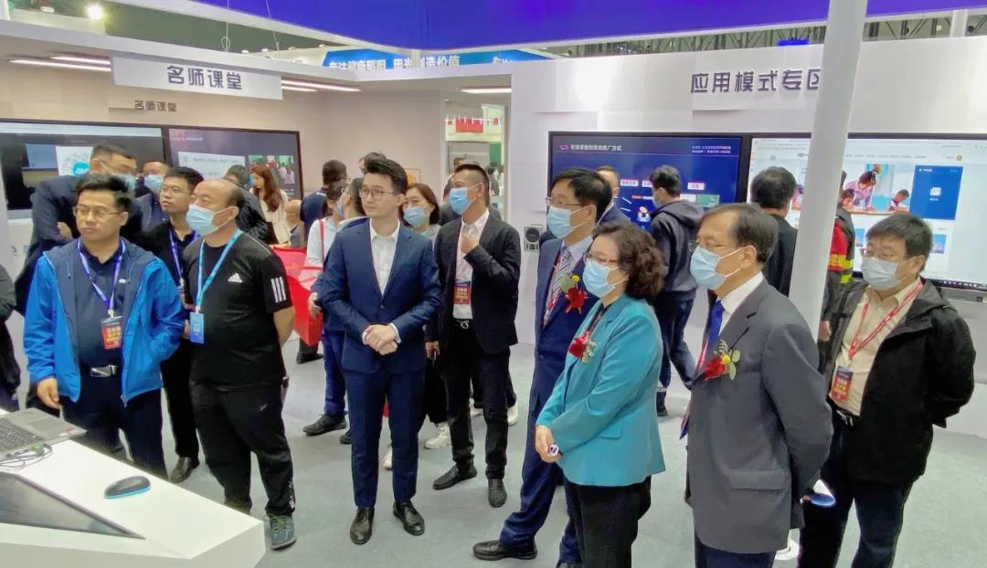 河北展，奧威亞“三個課堂”引全場矚目