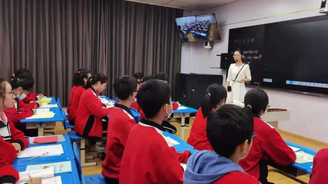 【學(xué)習(xí)強(qiáng)國】四川閬中：聚焦應(yīng)用實效，扎實推進(jìn)教育信息化2.0