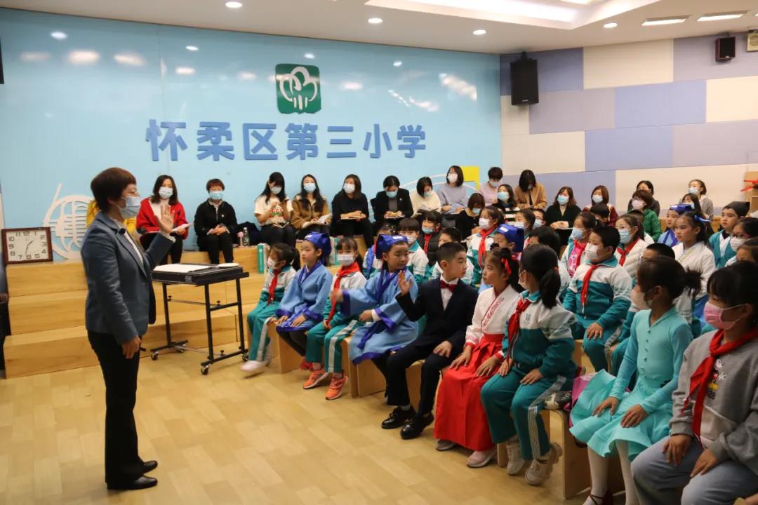 集團化辦學，用“愛慧”培育未來之花.jpg